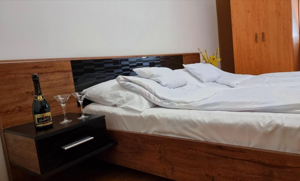 Relax Apartman Siofok-Sosto Zewnętrze zdjęcie