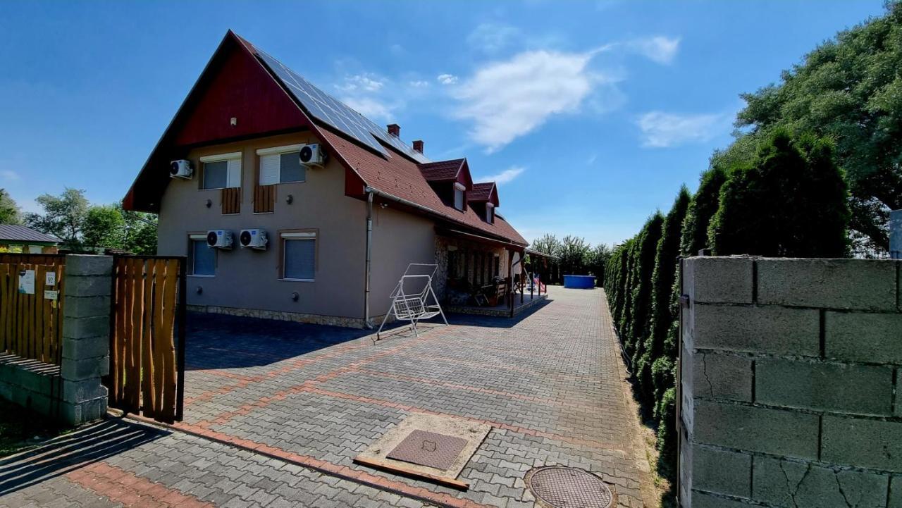 Relax Apartman Siofok-Sosto Zewnętrze zdjęcie